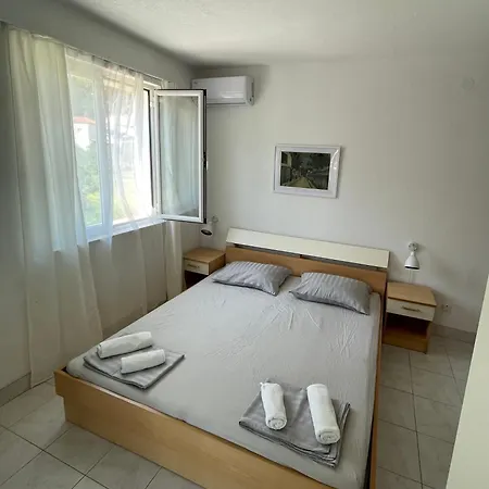 Apartman Family Magazin Zuljana