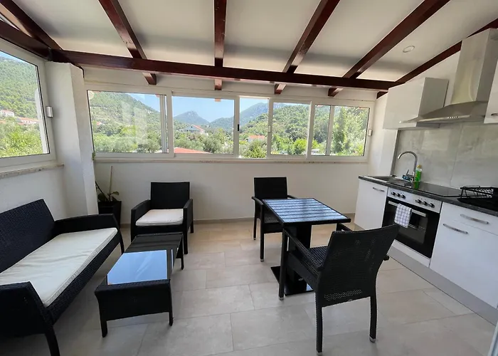 Family Magazin Apartment Žuljana