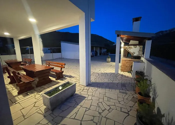 Family Magazin Apartment Žuljana